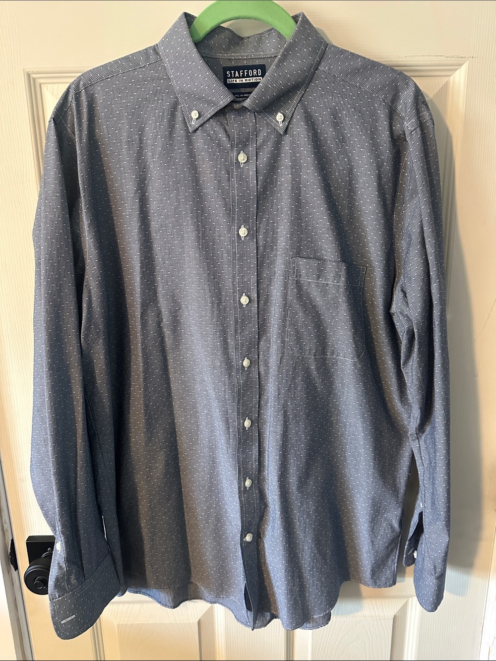 Stafford Men's Gray Button-Down Shirt with Subtle Dot Pattern